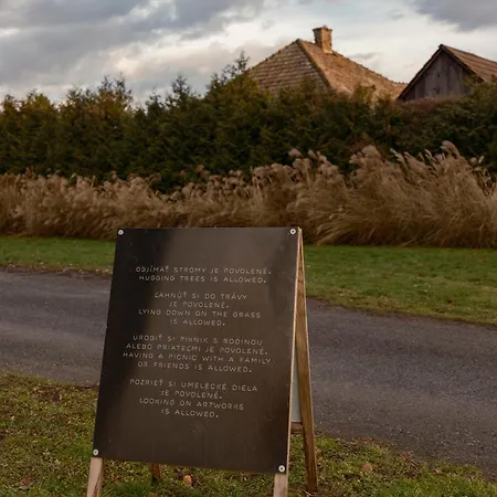 Private In Art Centre Batovce