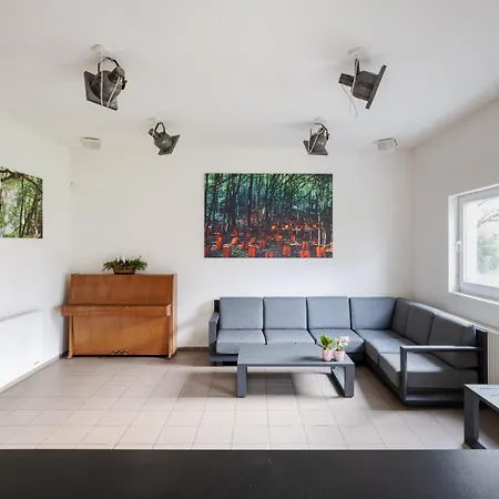 Poton Art Centre Apartman *
